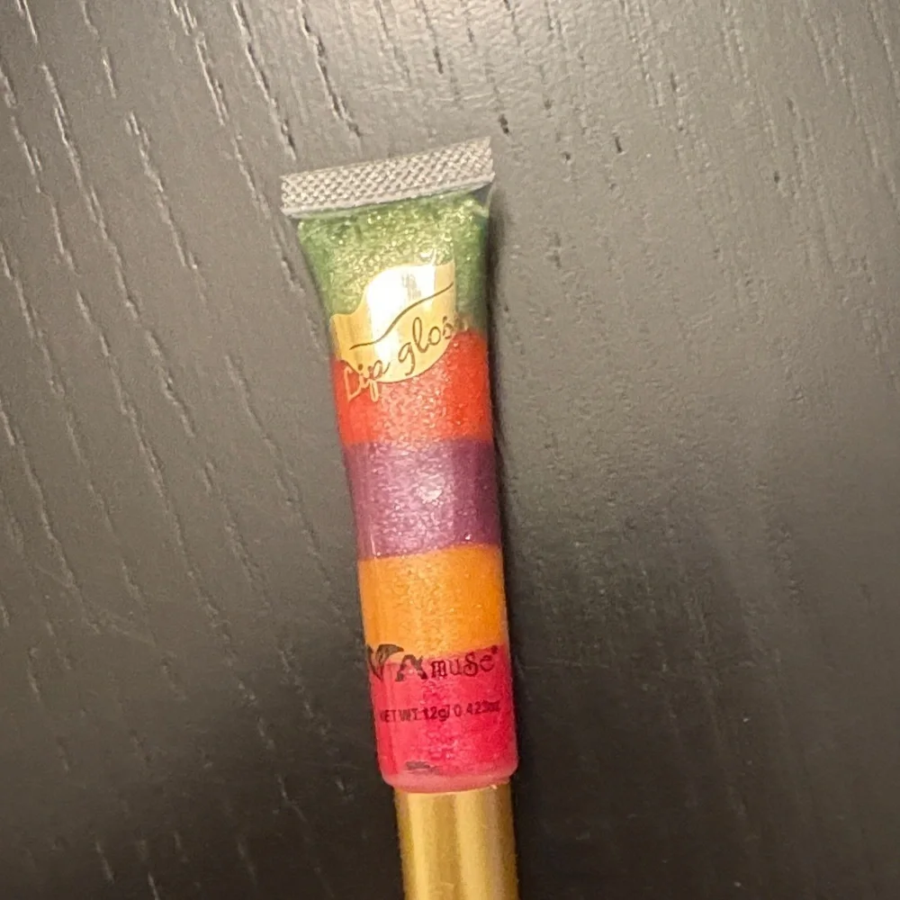 Muse Vibrant Glitter Lip Gloss